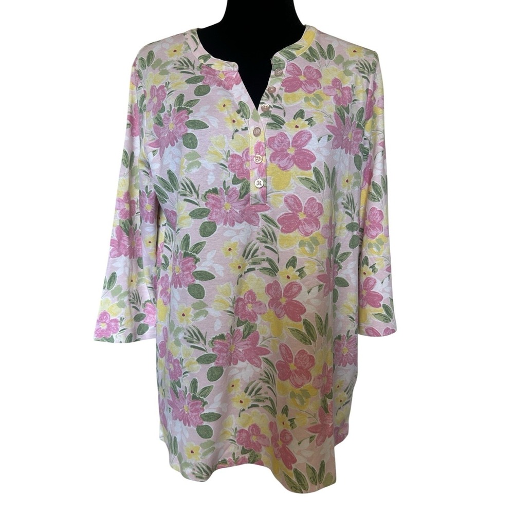 NWOT Blair Pastel Floral Henley 3/4 Sleeve Blouse Size Medium